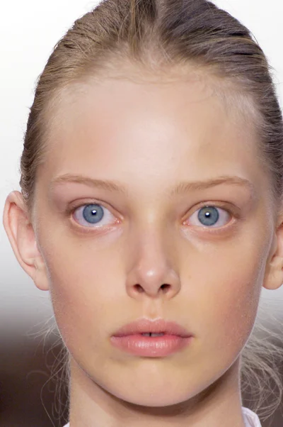 Look 10